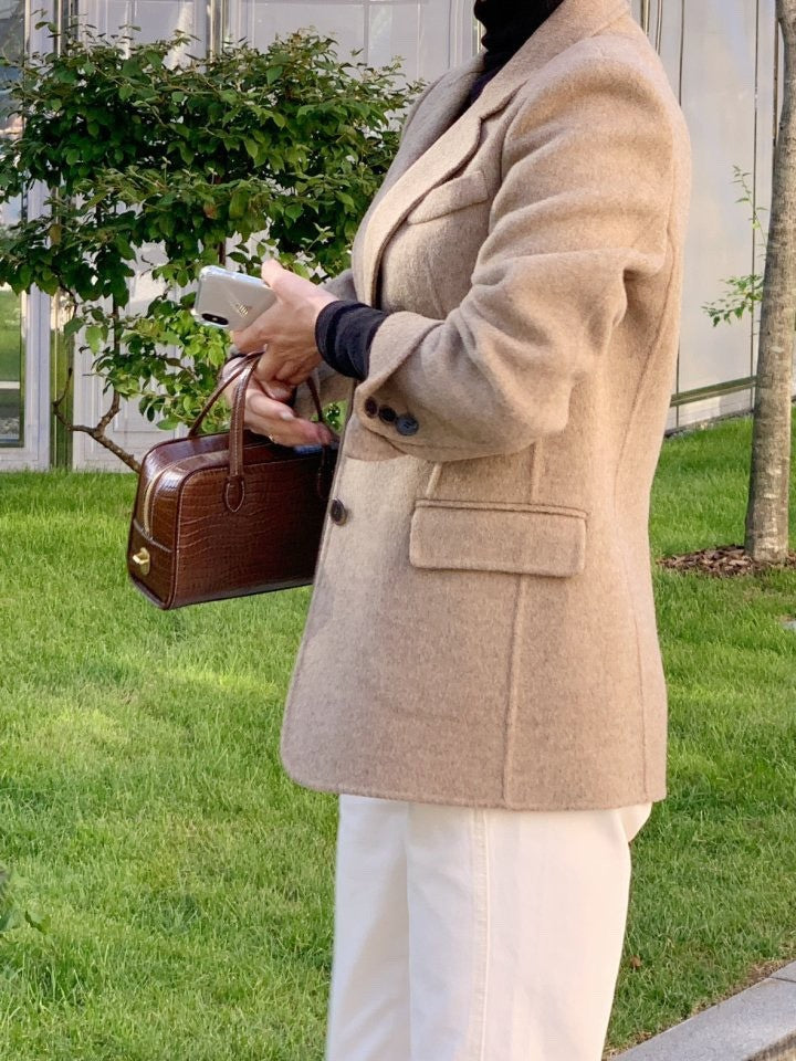 Basic hand made coat