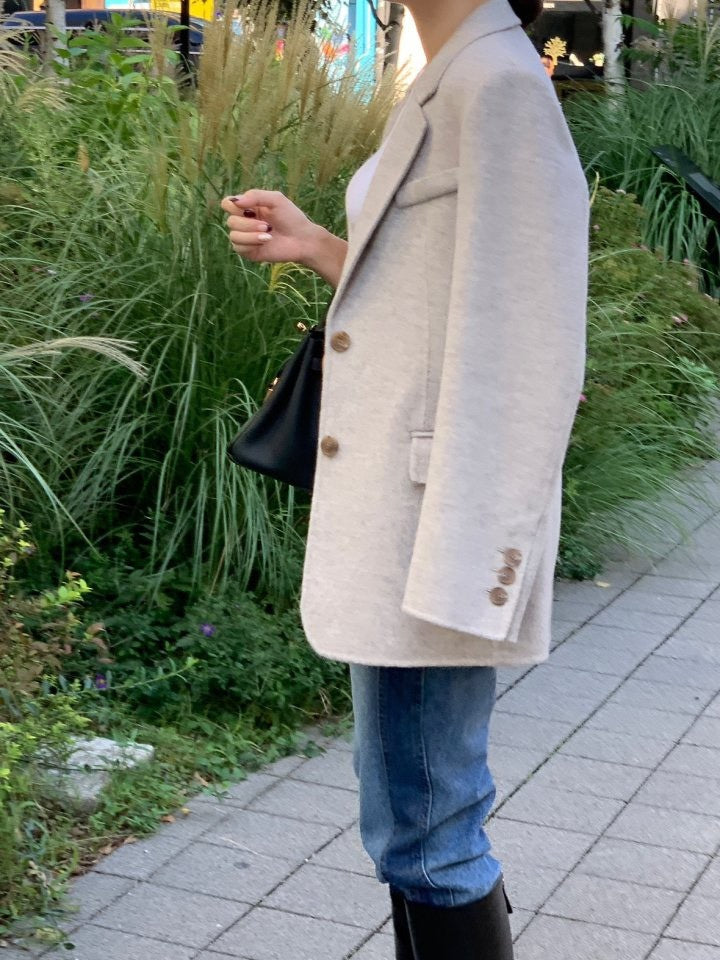 Basic hand made coat