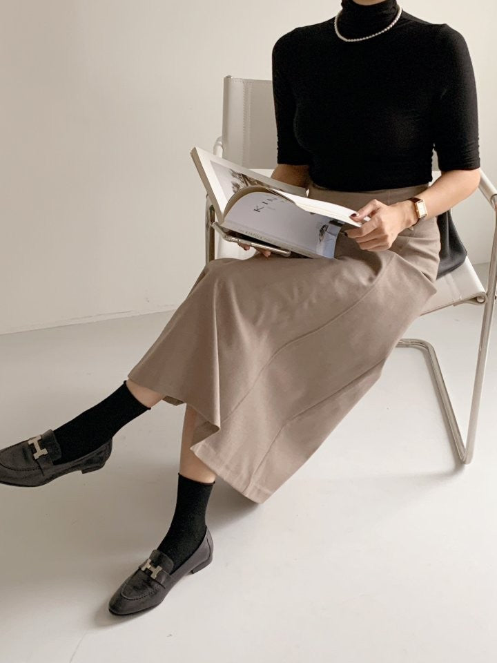 Line long skirt