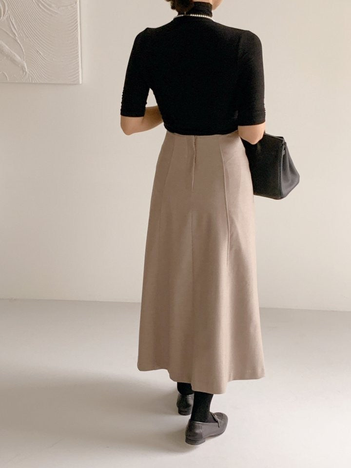 Line long skirt