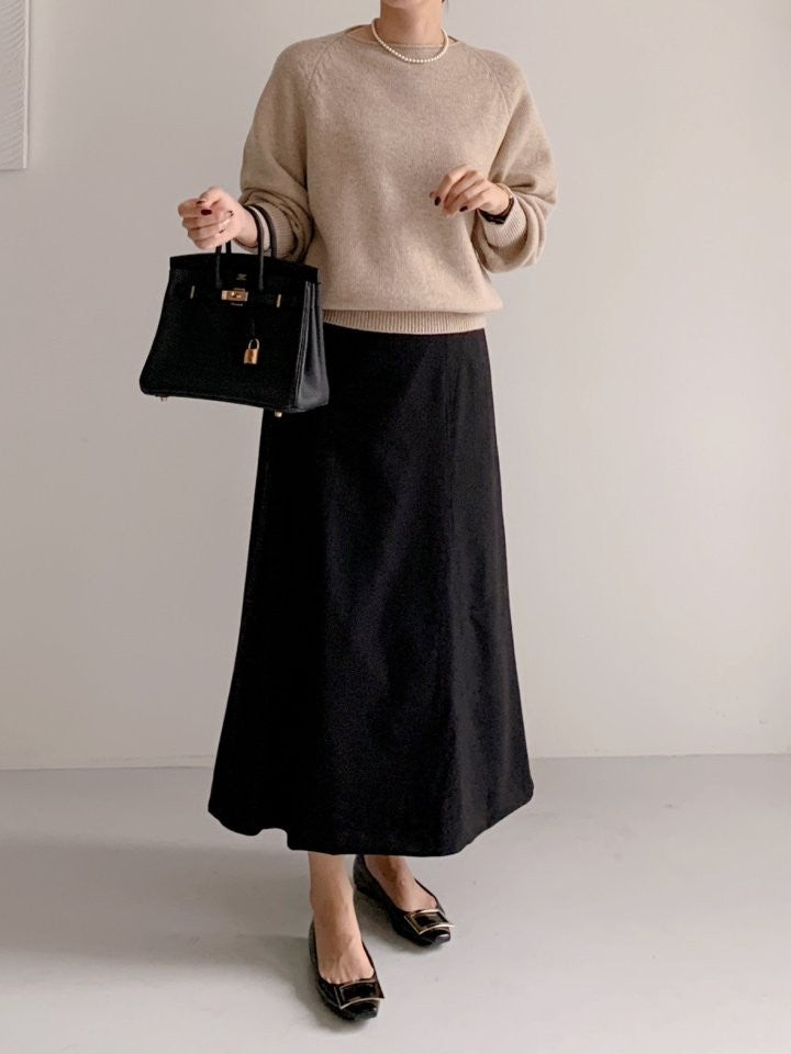 Line long skirt